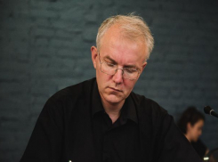 Олег Шеин предложил присвоить АГАСУ имя бывшего ректора