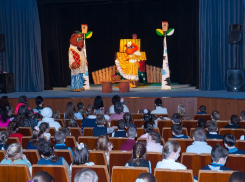 В ЛНР и ДНР с успехом прошли гастроли астраханского театра кукол