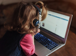 Астраханцы стали больше тратить на онлайн-образование детей