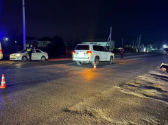 Не смогли спасти: в Астрахани внедорожник сбил насмерть девочку