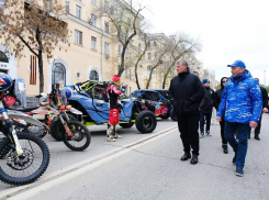 В Астрахани начался второй этап автомобильной гонки «Золото Кагана»