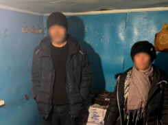 Астраханец с судимостью приютил в доме семейную пару нелегалов