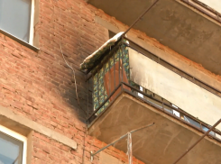 Астраханские полицейские предотвратили пожар в многоэтажке и эвакуировали жильцов