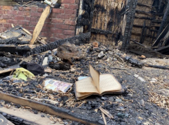 Семья астраханцев не дождалась расселения и потеряла свой аварийный дом