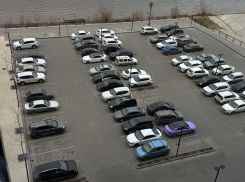 Уехал и не заплатил: паркинг Москвы требует с жителя Астрахани почти 100 тысяч