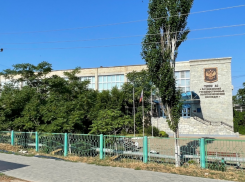 Коммерсант поставила в астраханский колледж некачественные товары и похитила деньги нацпроекта