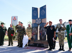 В Астрахани появился новый памятник бойцам спецназа и разведки 
