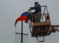 Коммунальщики готовили Астрахань к майским праздникам в две смены