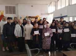 Интерактивную экскурсию «Путешествие по железной дороге» провели для детей на вокзале Астрахани