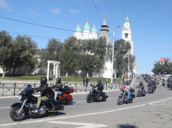 В Астрахани прошло официальное закрытие мотосезона-2022