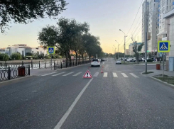 В центре Астрахани иномарка сбила подростка, он оказался в больнице 