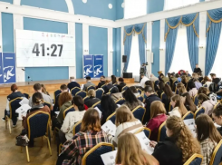 Астраханцы массово писали «Диктант Победы» на площадках по всему региону