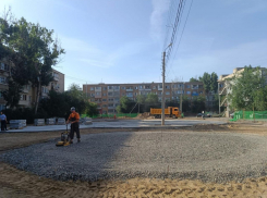 В сквере на проезде Воробьева в Астрахани уложат светящуюся плитку 