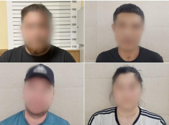 В Астрахани дама с ножом и мужчина с пистолетом участвовали в массовой драке