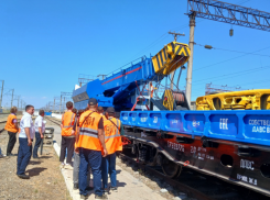 Железнодорожники показали студентам оснащение восстановительного поезда на станции Астрахань-2