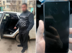 Вот это сервис: в Астрахани таксист украл телефон клиентки