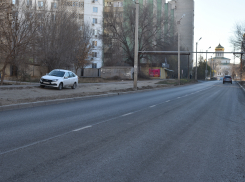 Улицу в астраханском микрорайоне расширили после ремонта до 8 метров