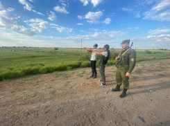 Двух пойманных на границе Астраханской области нелегалов будут судить