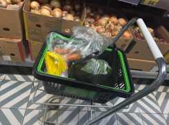 В Астрахани подорожали овощи, обувь и бытовые услуги