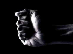 Астраханца посадили на девять лет за убийство друга кулаками