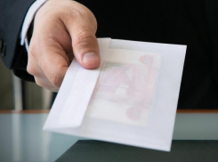 32% астраханцев не против получать серую зарплату