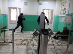 В школе под Астраханью отработали сценарий пресечения теракта