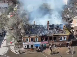 Крупный пожар произошел недалеко от центральной части Астрахани