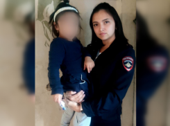 В Астрахани на улице вновь нашли ребенка без сопровождения