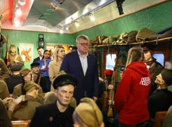 Больше 2000 астраханцев посетили передвижной музей «Поезд Победы»