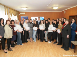 В Астраханской области создадут системную модель психологической помощи детям