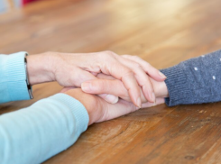 В Астраханской области повышают качество жизни пенсионеров