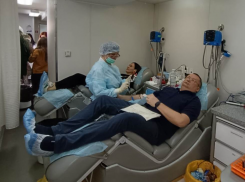 Астраханская облдума продолжает сдавать кровь для пострадавших в Красногорске