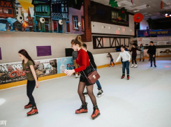 Ледовый каток в торговом центре «Три кота» в Астрахани закрывается