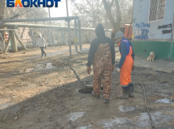 Лауреатам конкурса «Лучший дом. Лучший двор» очистили канализационный люк 