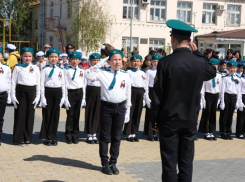 Астраханские пограничники занимаются военно-патриотическим воспитанием детей