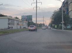 В День рыбака астраханец устроил беспредел на перекрестке улиц Николая Островского и Бэра