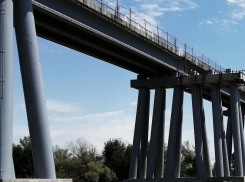 В Астраханской области на мосту через Белый Ильмень продолжат ремонт