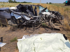 Астраханца могут посадить на 7 лет в тюрьму за ДТП, в котором погибли его сын и племянник