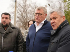 Астраханский губернатор посетил социально важные объекты Наримановского района
