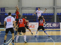 Астраханское «Динамо» и «Пермские медведи» сыграли вничью