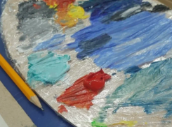 Творчество победило: астраханцы признались, какие профессии считают престижными