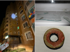 В Астрахани фейерверк влетел в окно жилого дома