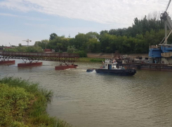 Ремонт рухнувшего в Астрахани моста в самом разгаре 