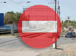 Ночью в Астрахани ограничат движение через переезд в Ленинском районе