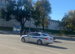 Пьяный астраханец опробовал свой коронный удар на полицейском