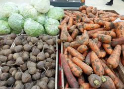 Инфляция замедлилась: что подешевело на астраханских рынках и в магазинах