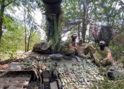 Астраханцы рассказали о своем отношении ко Дню защитника Отечества