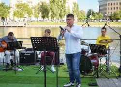 В Астрахани на Лебедином озере прозвучат «Шедевры классики» и «Летний Jazz»