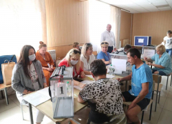 За 3 дня референдума в Астраханской области проголосовало около 1000 человек