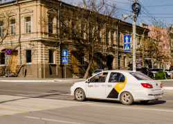 Как астраханские таксисты решают вопросы с неплательщиками 